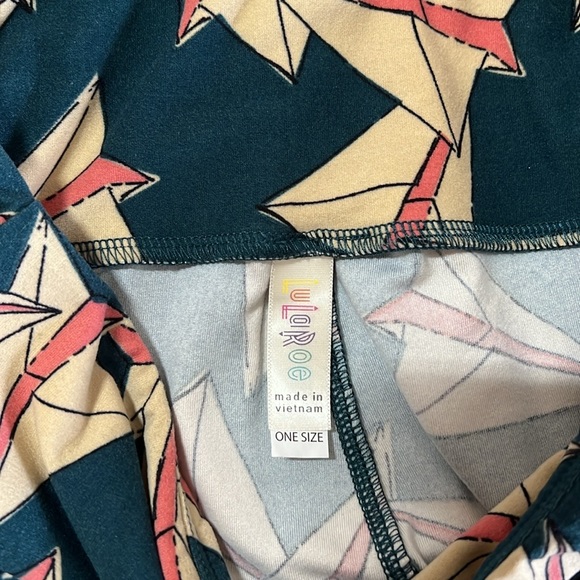 LuLaRoe paper airplane leggings. One Size. - Picture 4 of 5